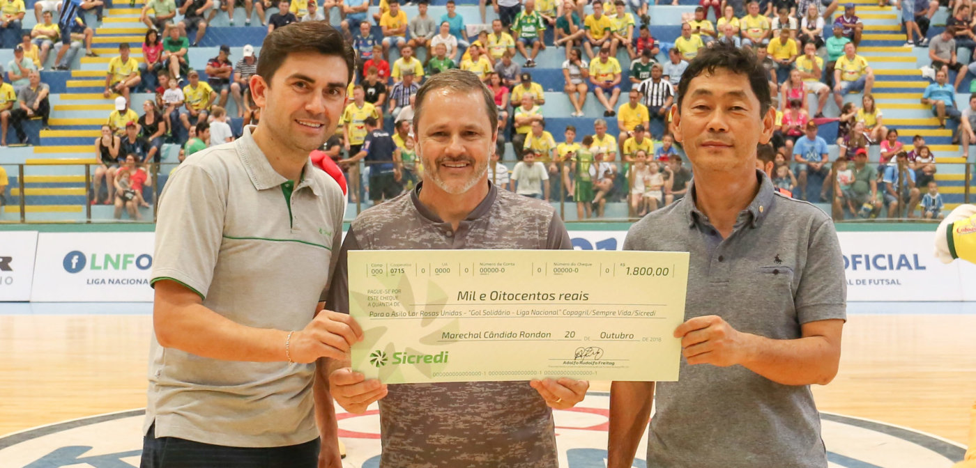 Jogadora de basquete dá resposta sincerona em entrevista após