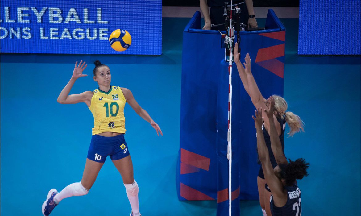 Carol Gattaz é a quinta melhor jogadora de 2021, segundo FIVB