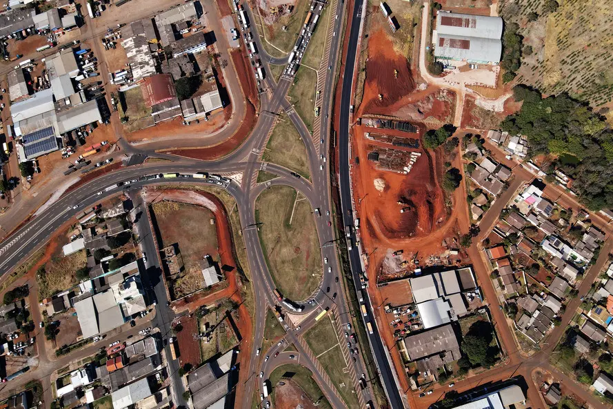 INFRAESTRUTURA III: Duplicação da BR-277 em Guarapuava desvia tráfego de  veículos para as marginais