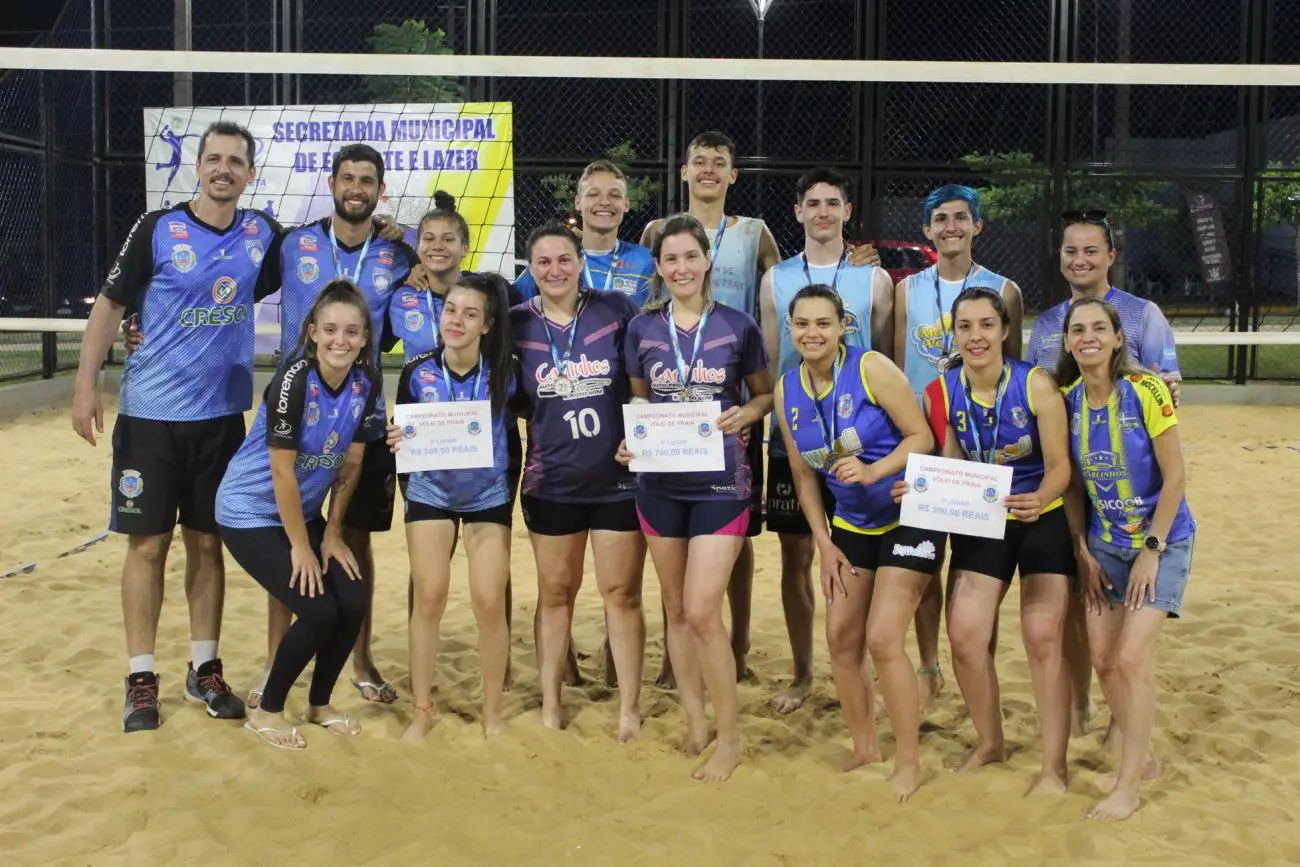 Santa Helena fica vice-campeã de competição de voleibol em Formosa do Oeste