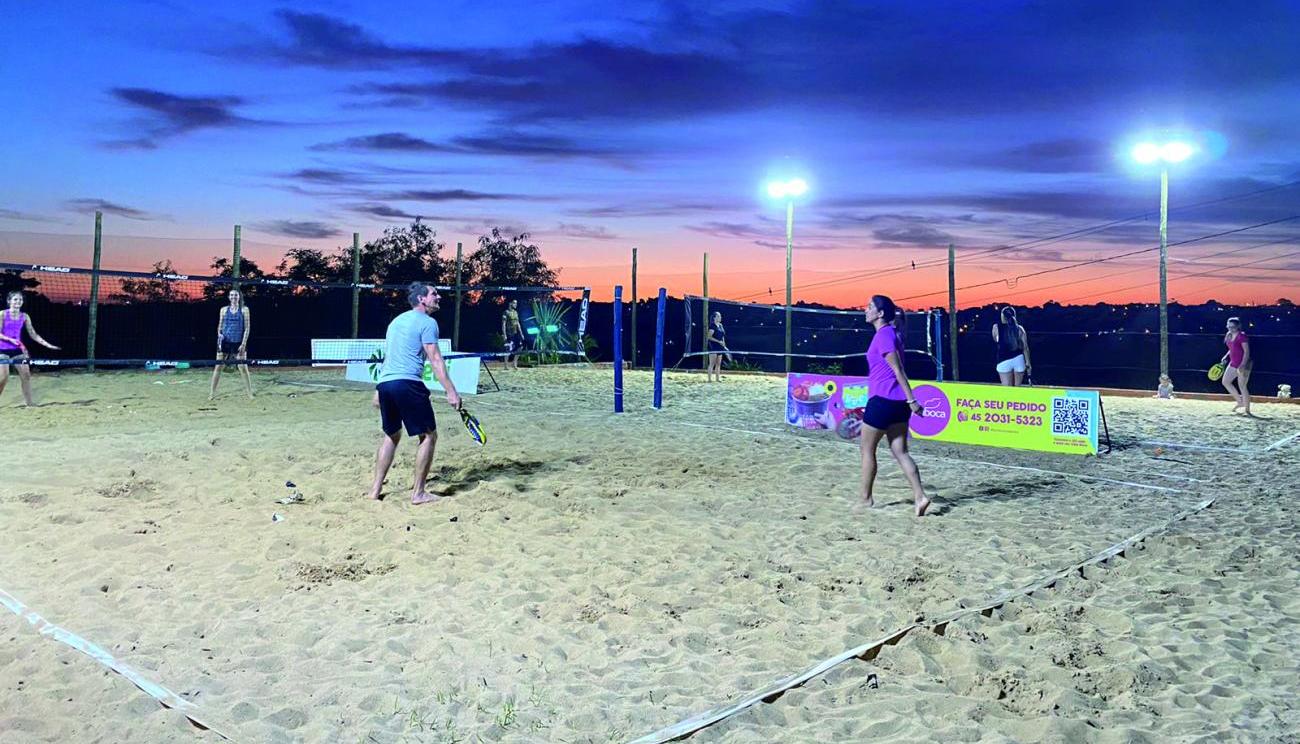 Beach Tennis vira febre em BH e impulsiona investimento em quadras de areia  - Superesportes - Estado de Minas