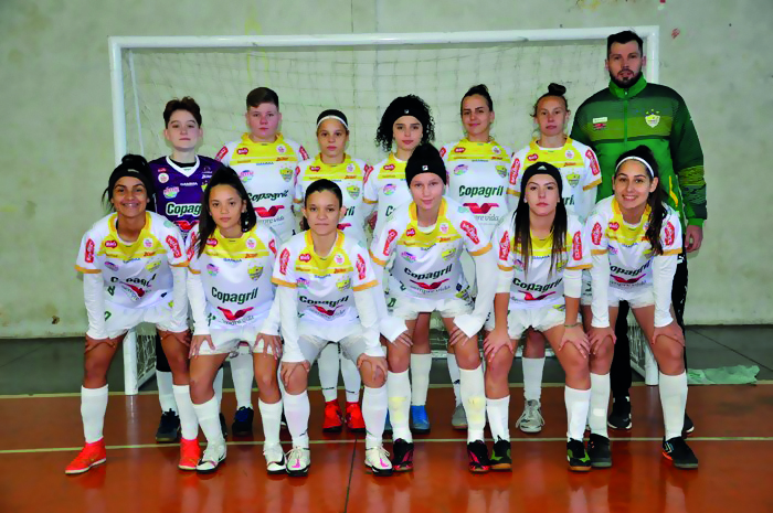 Mercedes conquista título da 3ª Copa Oeste de Handebol Sub-14 - Município  de Mercedes - PR