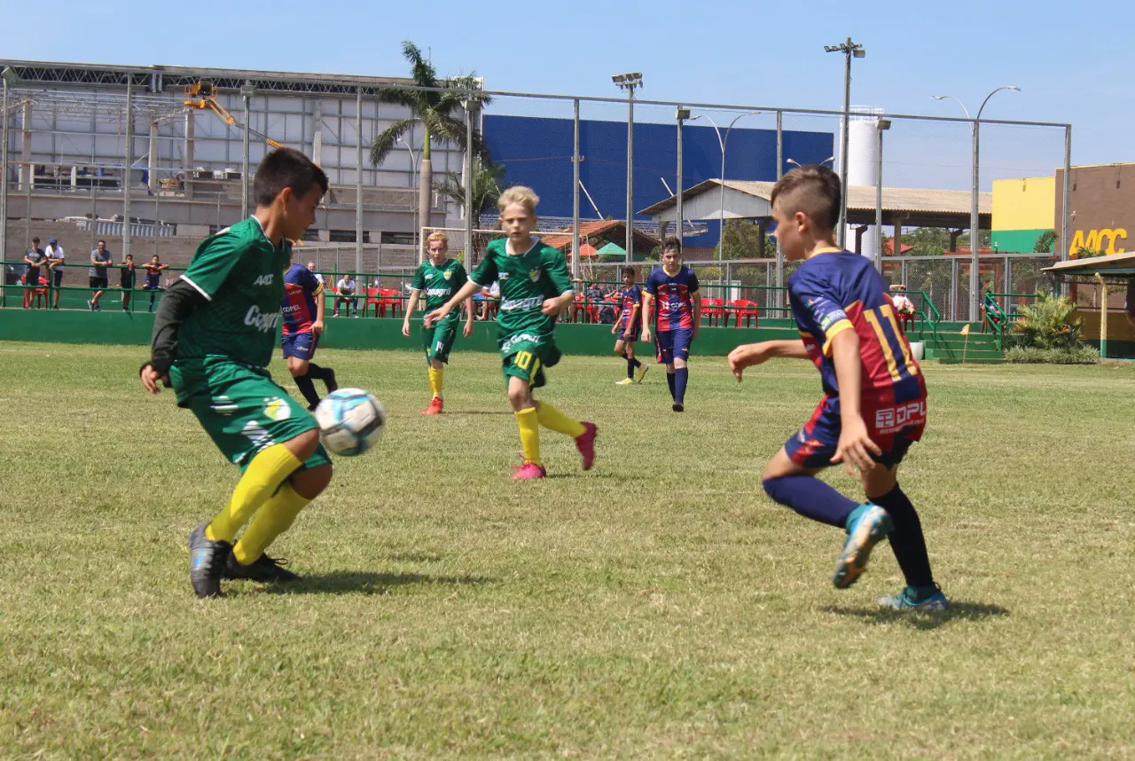 Campeonato de Futebol de Menores 2022 conhece os campeões