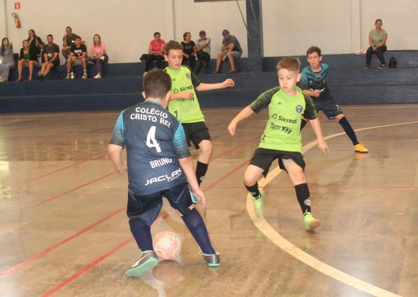 Hoje (29) tem jogo de futsal masculino e feminino em Nova Santa Rosa