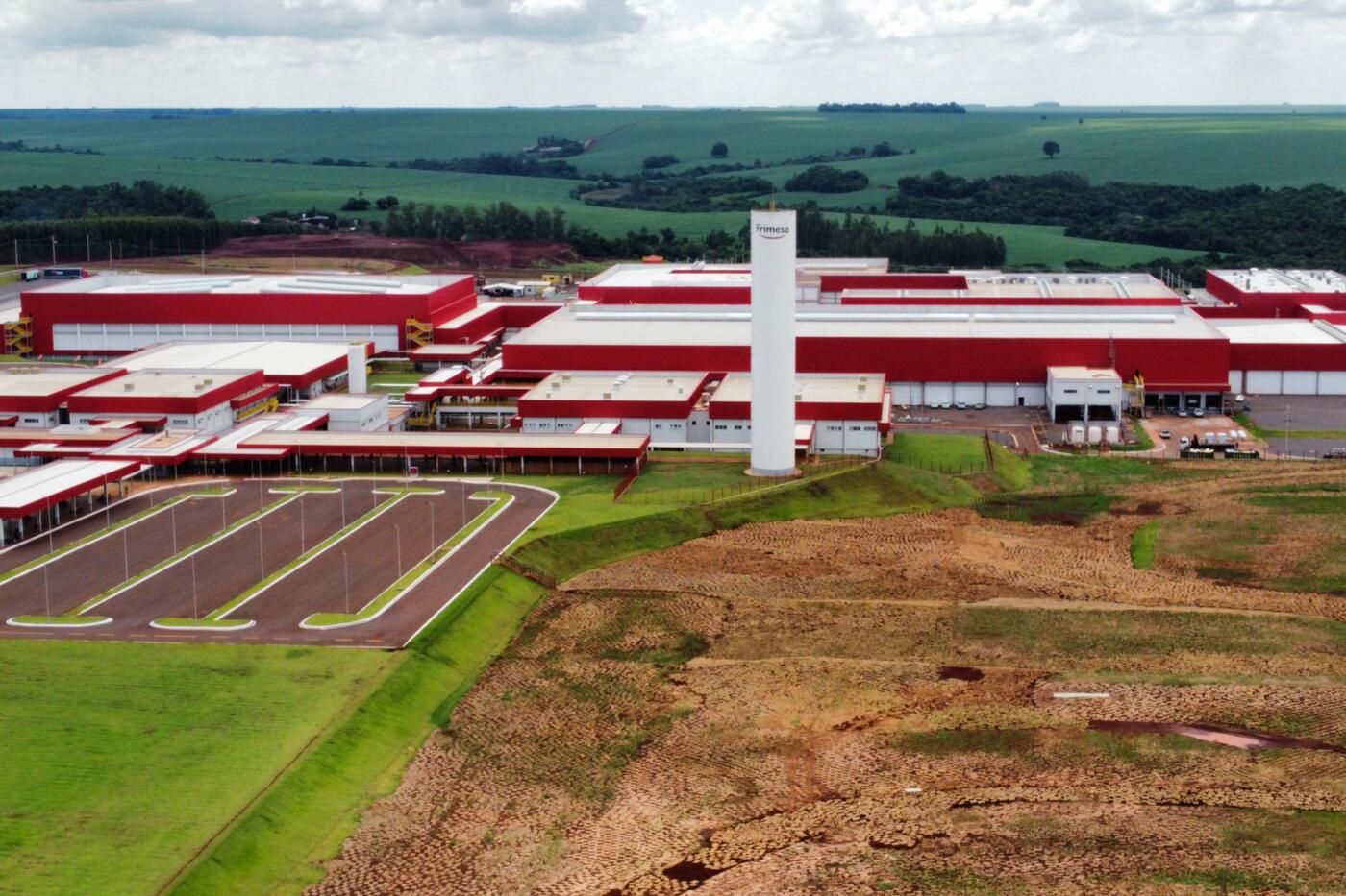 Com novo status, Paraná atraiu R$ 9 bilhões de investimento no setor de  proteínas animais – O Presente