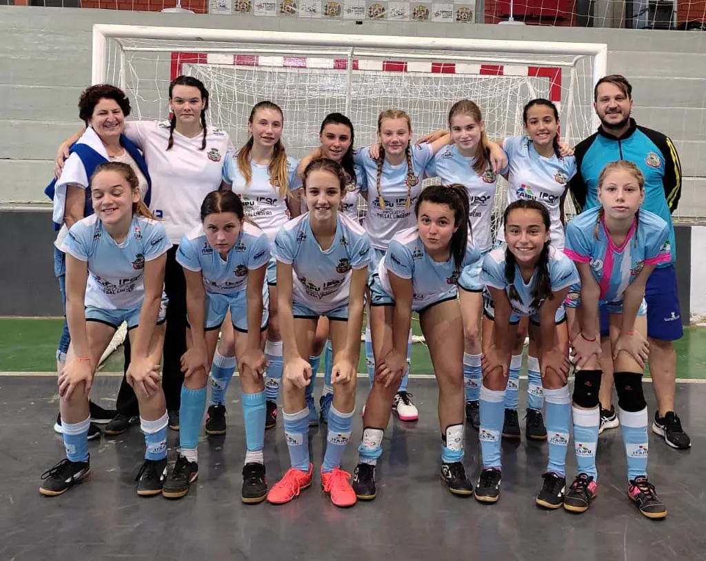 Jogos Escolares: fase municipal tem campeões no futsal feminino