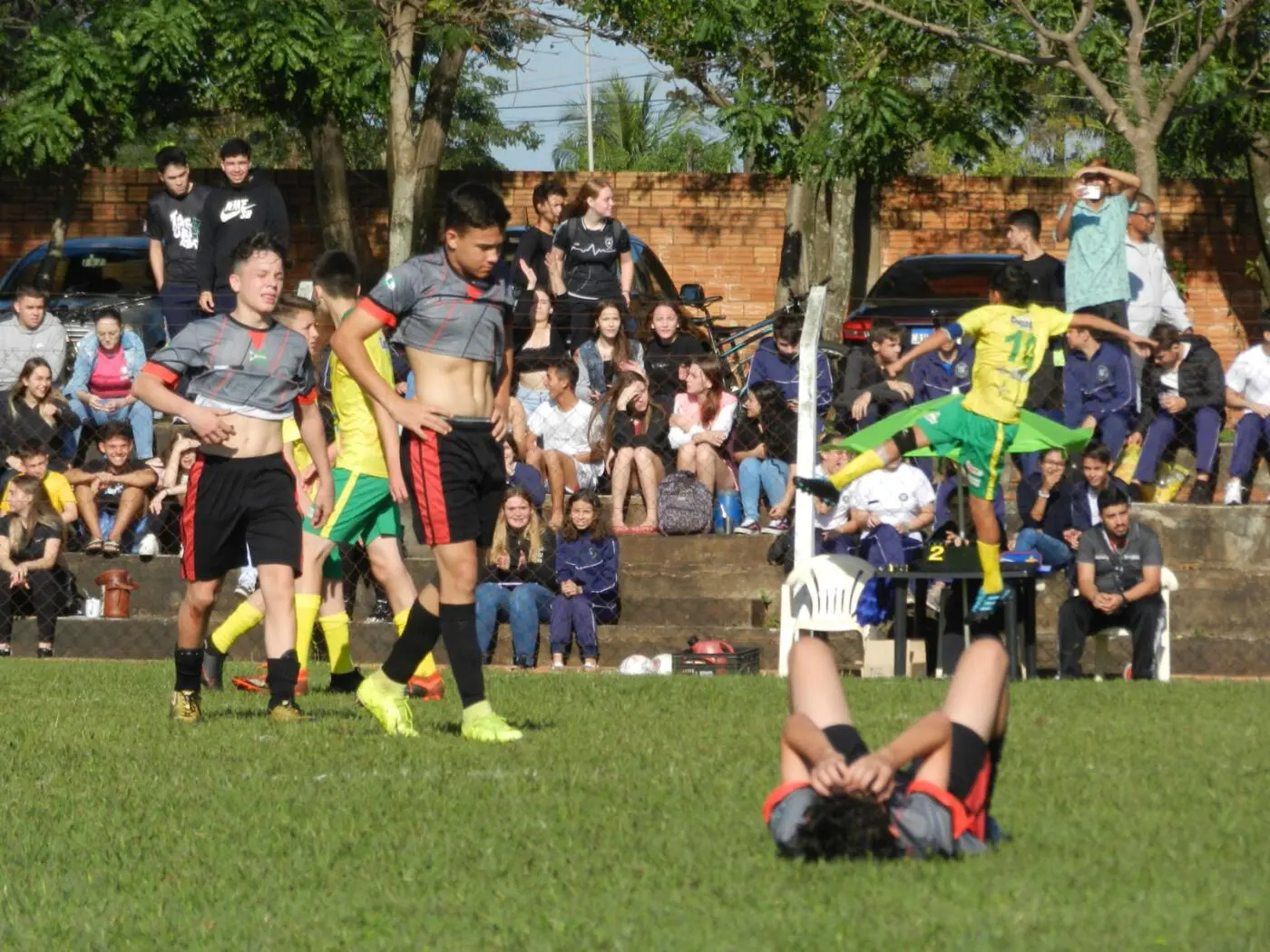 Fase final: Paraná Bom de Bola reúne atletas de 32 municípios em