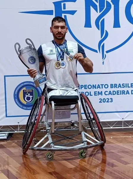 Paratleta maringaense é eleito jogador mais valioso no mundial de handebol  - GMC Online